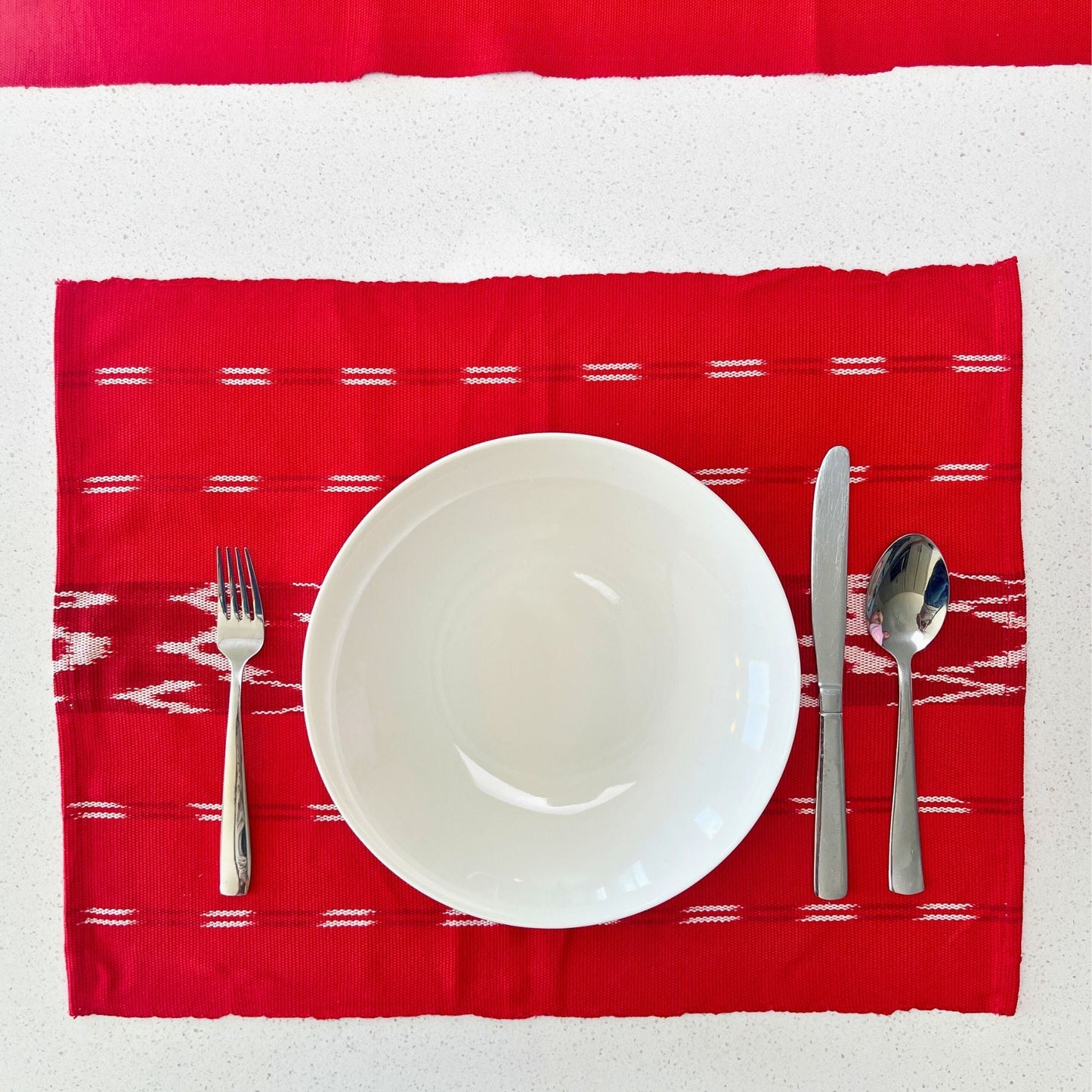 Serpentine Ikat Woven Placemat and Table Runner