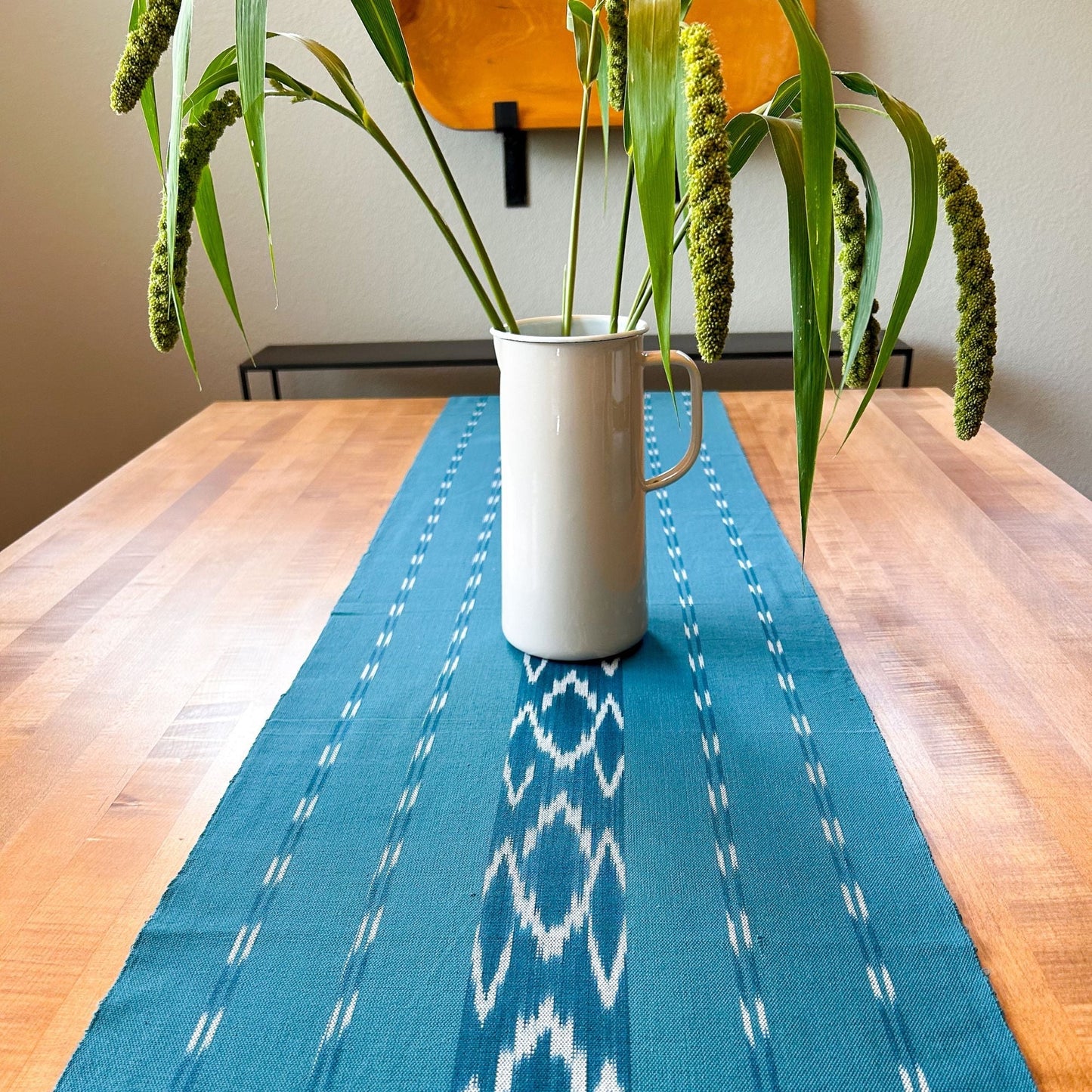 Serpentine Ikat Woven Placemat and Table Runner