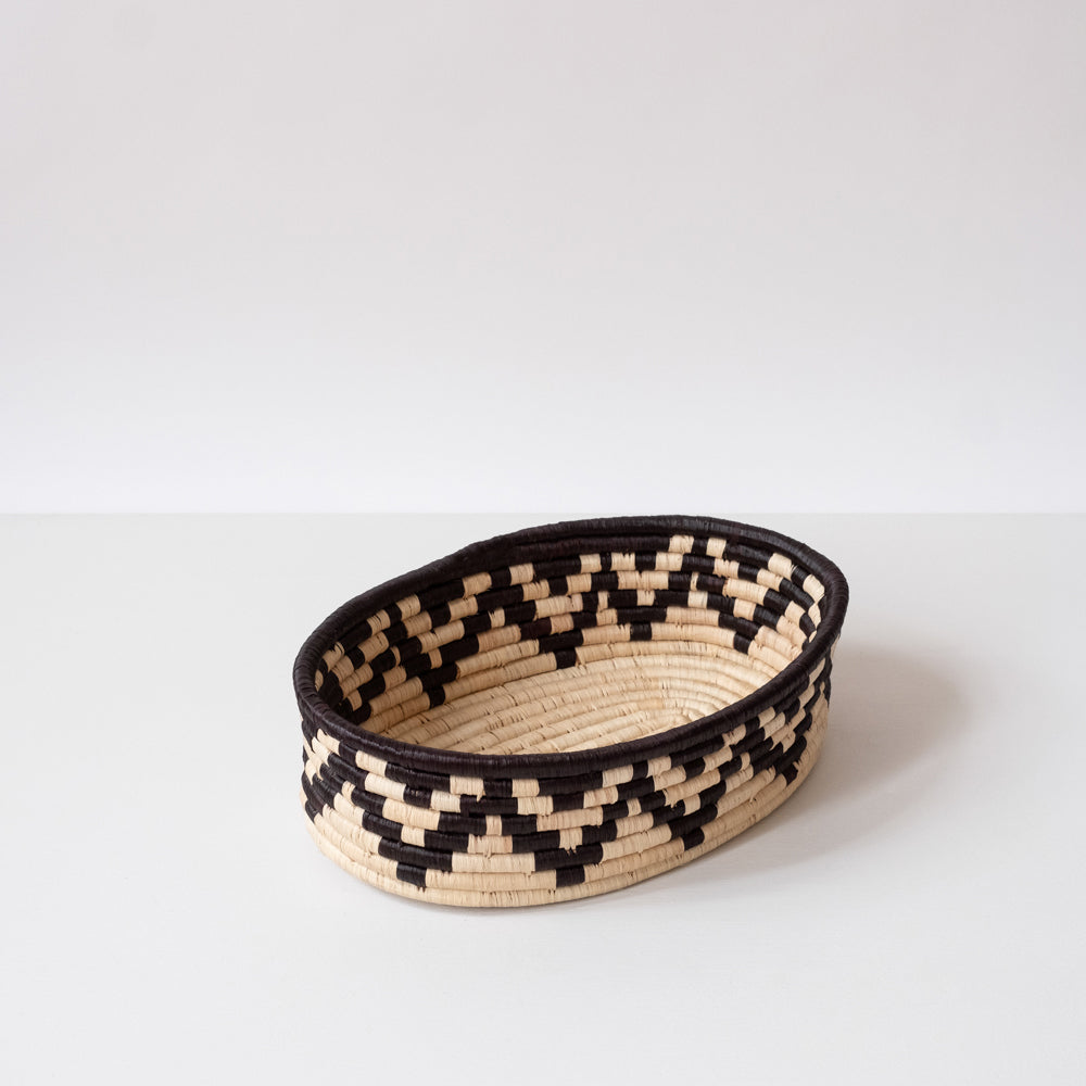 Zig Zag Bread Basket - Cultivate Collection, Made from Banana Fiber